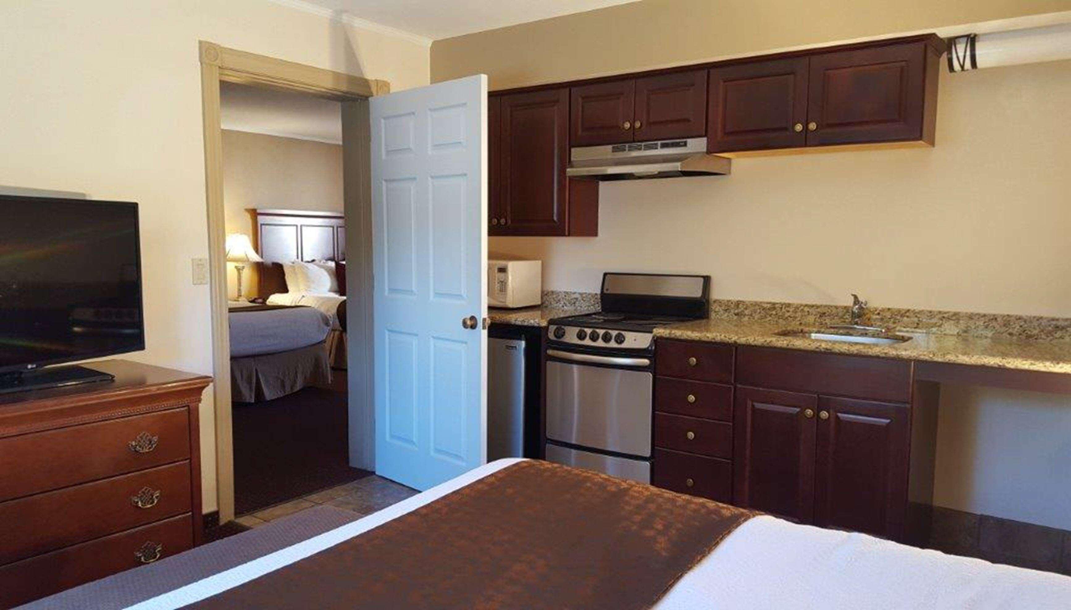 Best Western Plus Humboldt House Inn Garberville Bagian luar foto