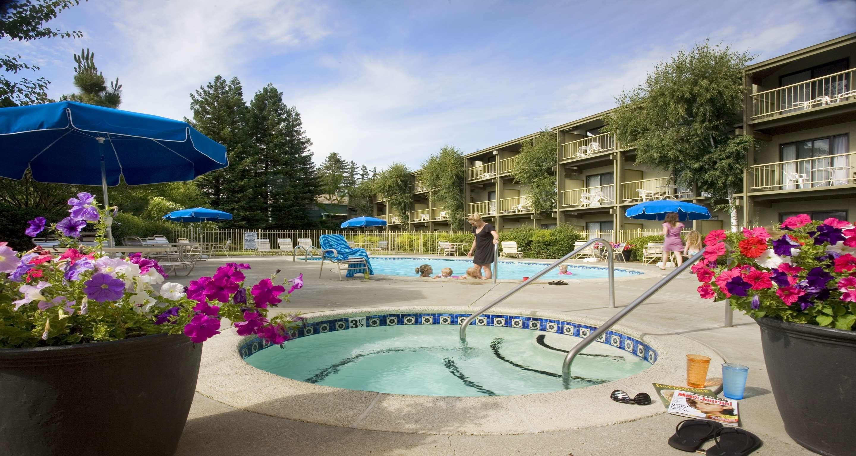 Best Western Plus Humboldt House Inn Garberville Bagian luar foto