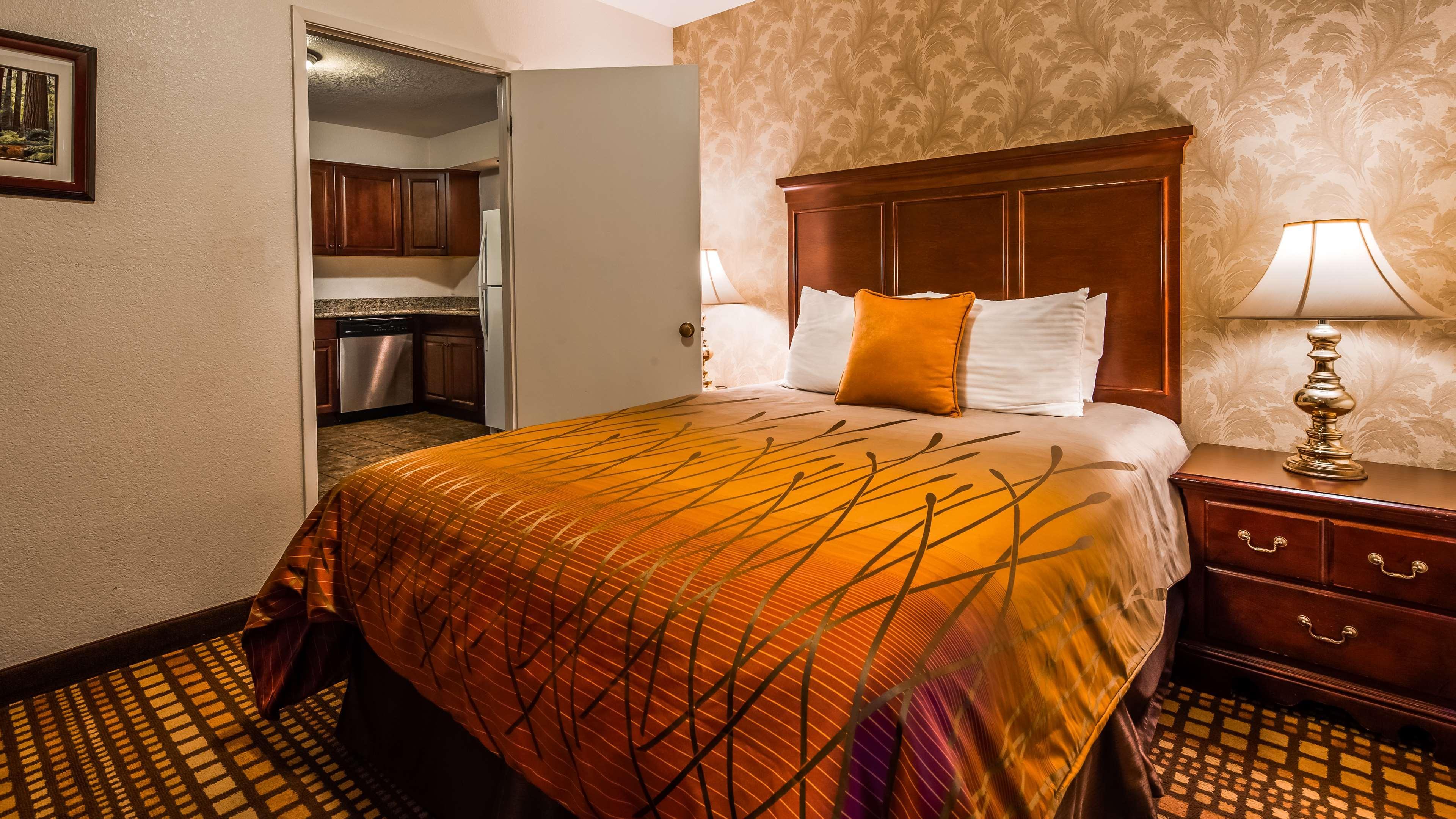 Best Western Plus Humboldt House Inn Garberville Bagian luar foto