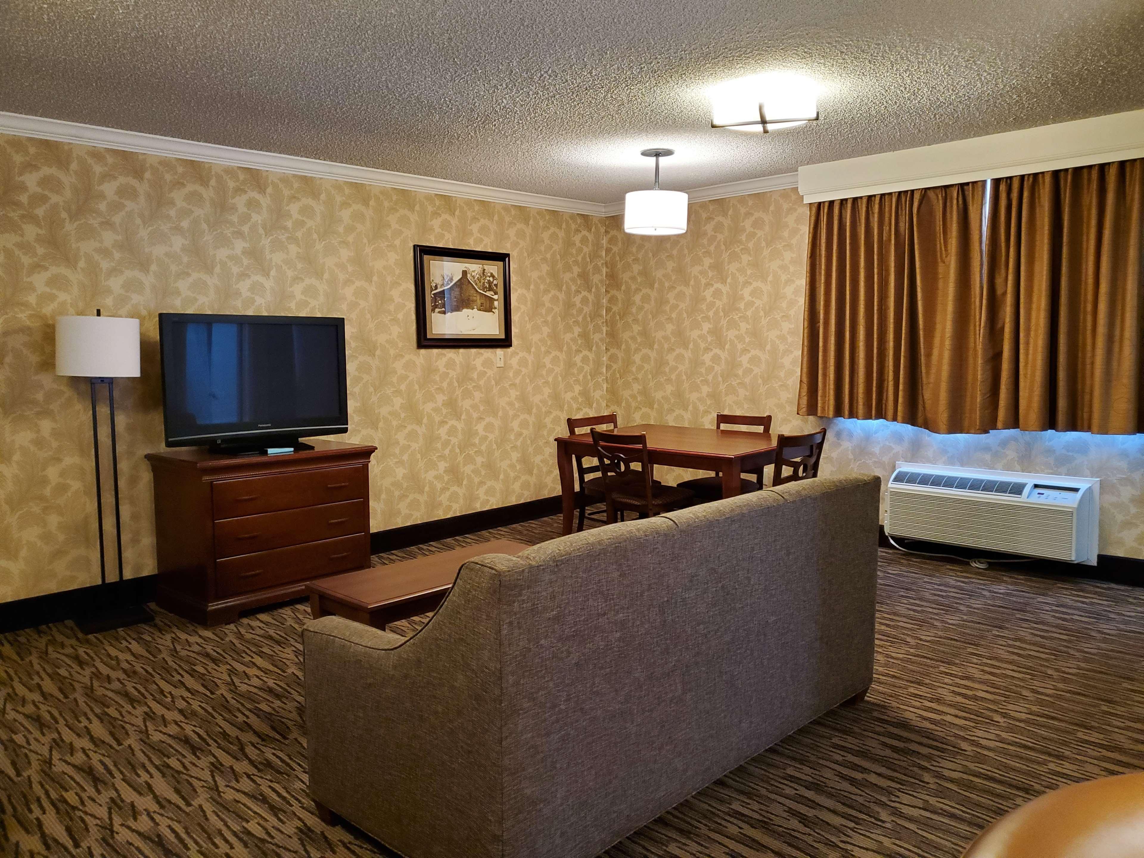 Best Western Plus Humboldt House Inn Garberville Bagian luar foto
