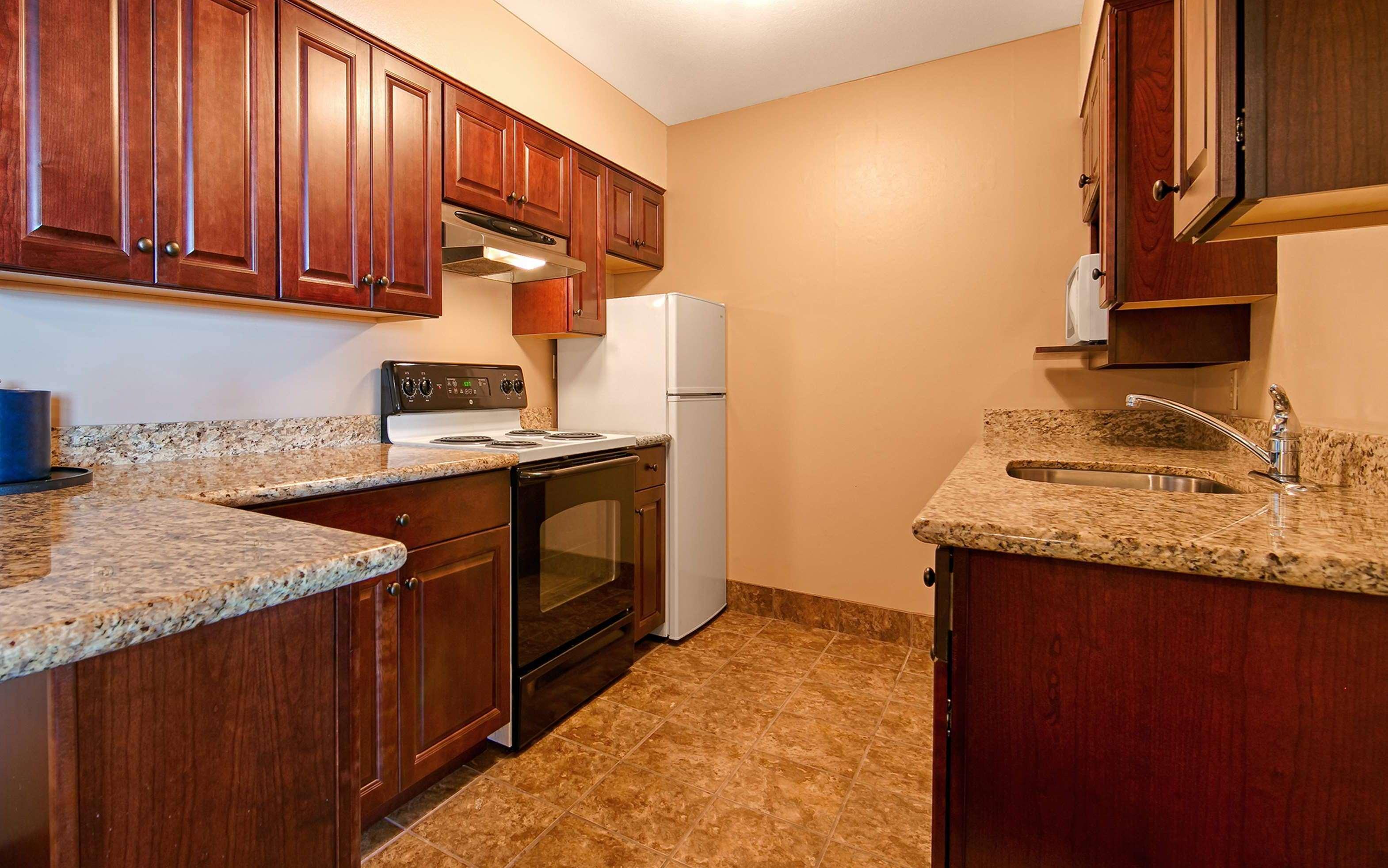 Best Western Plus Humboldt House Inn Garberville Bagian luar foto