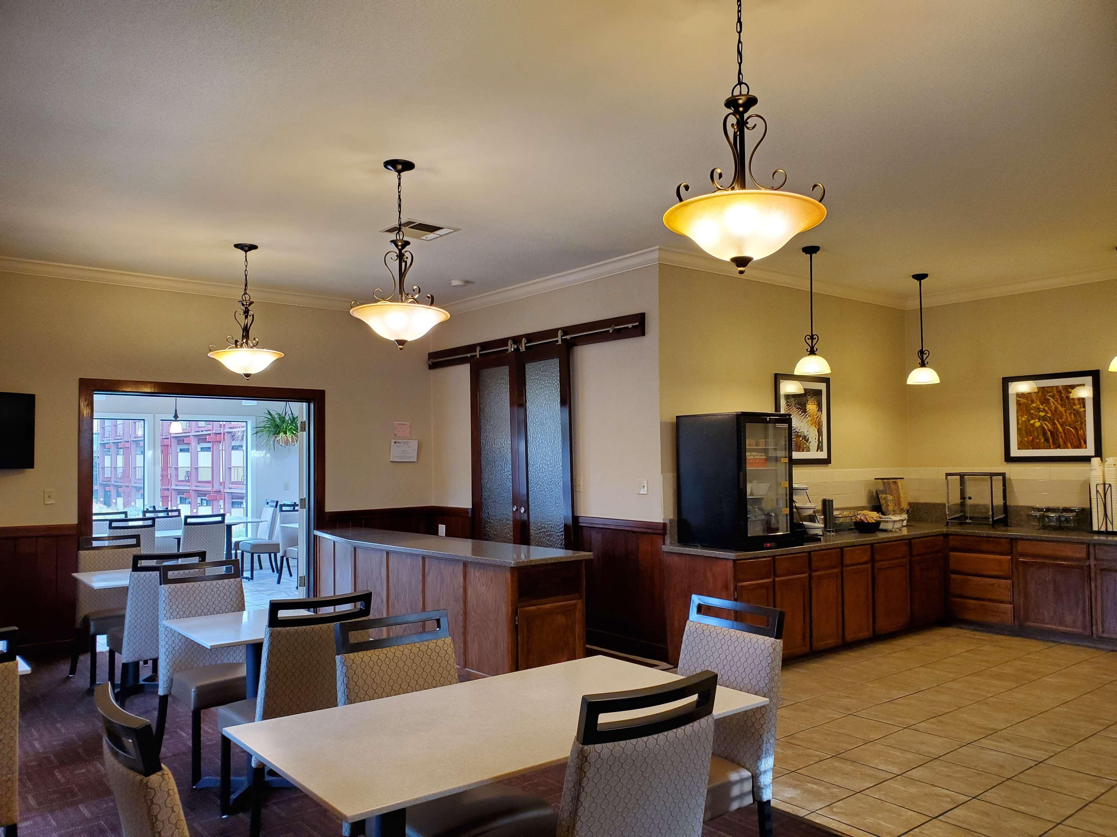 Best Western Plus Humboldt House Inn Garberville Bagian luar foto